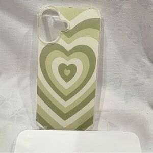IPhone 16 Green Heart Pattern Phone Case